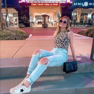 Meet your Posher, Leo